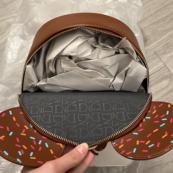 NEW Disney Danielle Nicole Ice cream Backpack - Picture 4 of 4